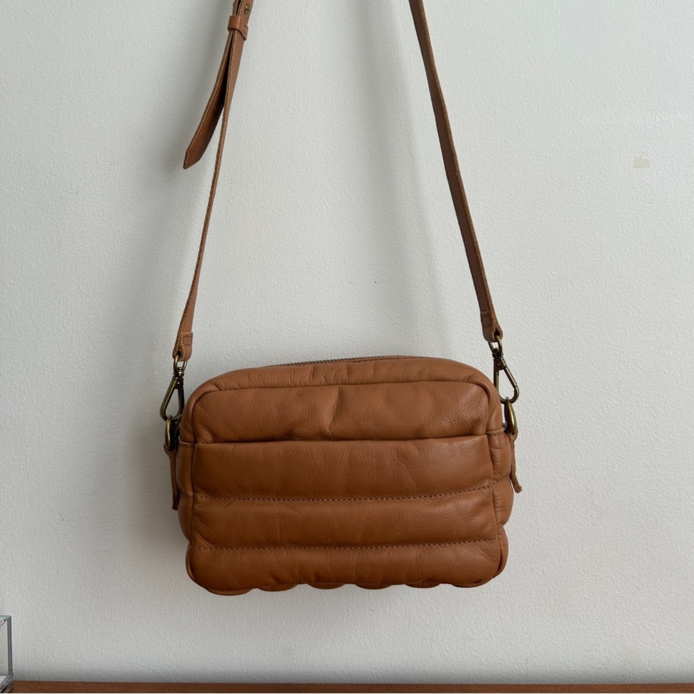 Madewell The Transport Leather Camera Bag, Puff Edition - Picture 3 of 11